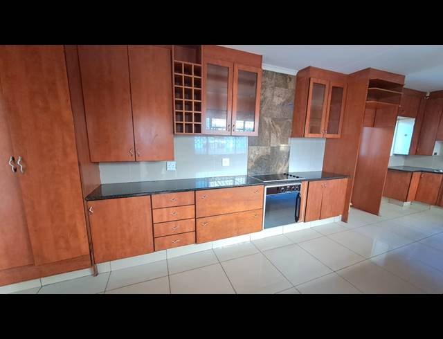 3 BEDROOM HOUSE FOR SALE IN VANDERBIJLPARK SE 6